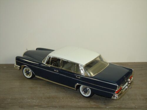 Mercedes 300SE - Revell 1:18 *60825 - Bild 2 von 7