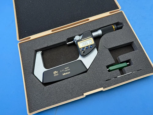 MituToyo 2-3 QuantaMike Coolant Proof OD Digital LCD Micrometer .00005 293-187