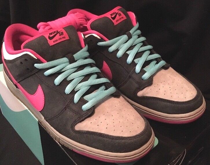 Nike SB Dunk Low Premium QS Disposable 504750-061 Black Pink Foil Mens Size 13 Nike SB Dunk Low Premium QS Disposable 504750-061 Black Pink Foil Mens Size 13