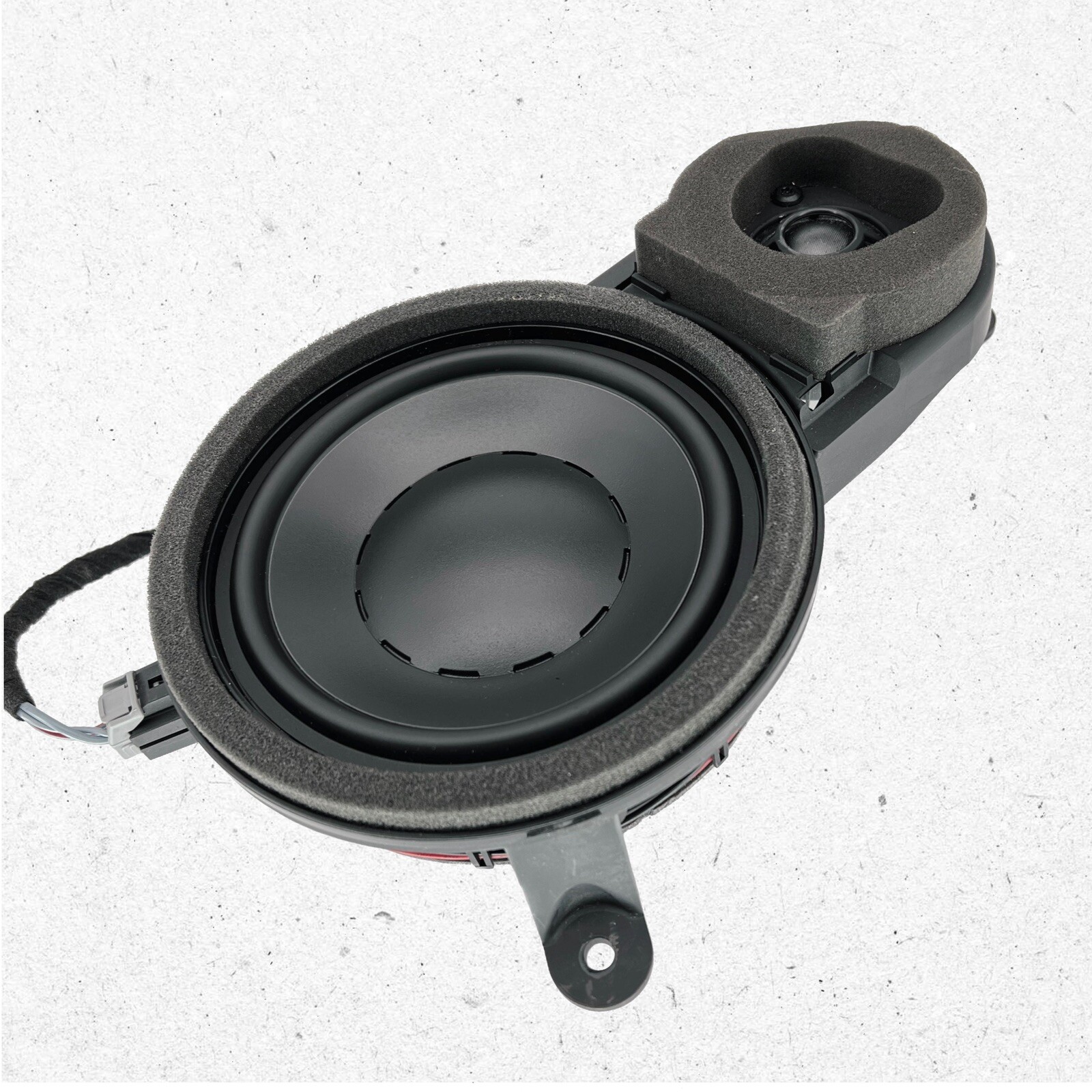 Volvo OEM Drivers Dynaudio High Performance Premium Front Door Speaker