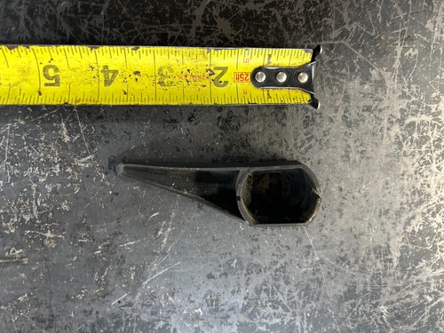 Cub Cadet 1864 14A-684-100 deck height indicator #731-3114 - Picture 3 of 5