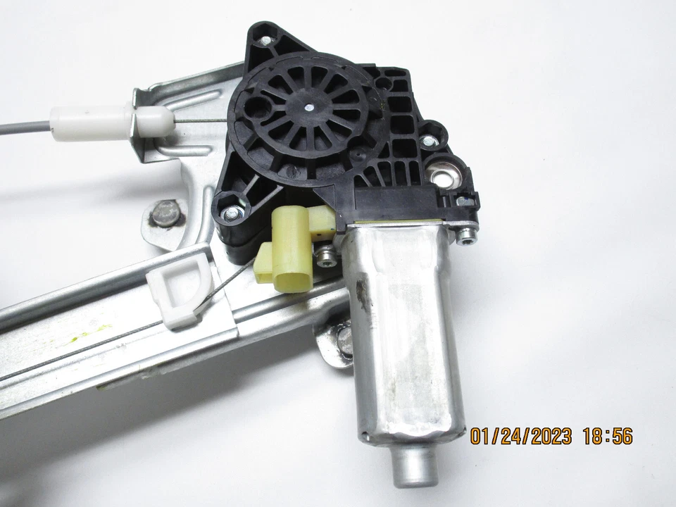 Power Window Motor and Regulator Assembly Rear Left AcDelco 15231245 - Изображение 2 из 4