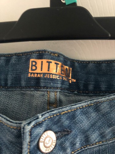 NWT BITTEN Sarah Jessica Parker Jean Sz 22 Reg Prem Bootleg Hint Stretch NEW - Picture 3 of 11