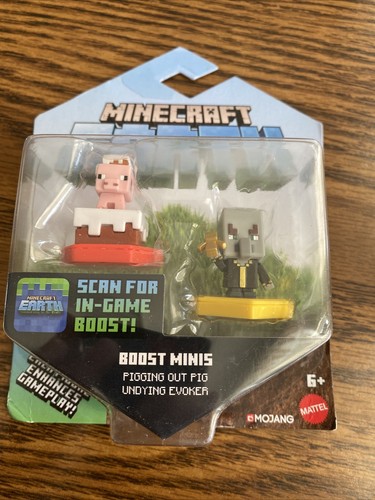 Minecraft Earth Boost Minis Pigging Out Pig & Undying Evoker Figure 2-Pack - Picture 2 of 6