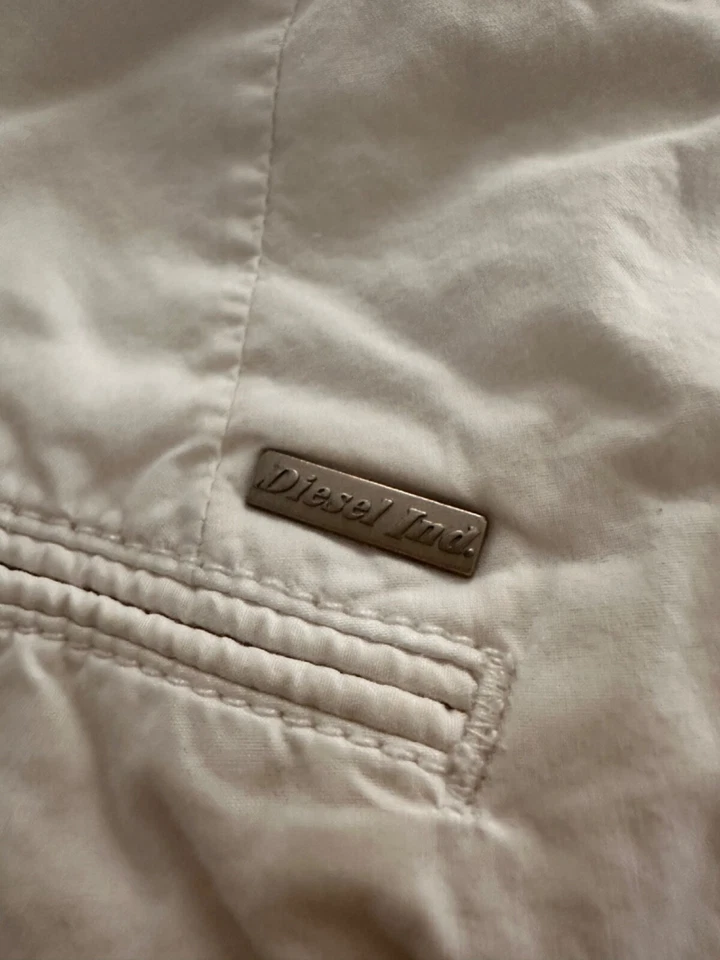 BERMUDAS DIESEL COLOR BLANCO TALLA 34 ENVÍO RÁPIDO Foto 3 de 4