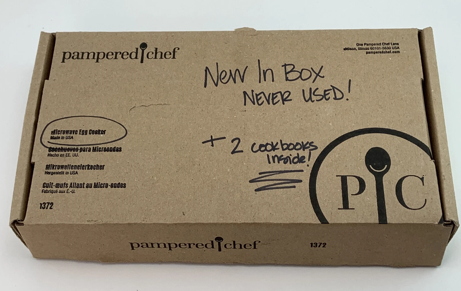 Pampered Chef Stoneware Microwave Egg Cooker #1372 And 2 Cook Books