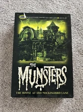 MUNSTERS HOUSE AT 1313 MOCKINGBIRD LN ASSEMBLY KIT MOEBIUS HO FACTORY SEALED 