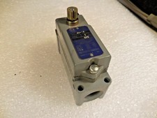 Square-D AW-19 Limit Switch Class 9007, Series D, EPX, 2-Pole, 10A, 600VAC Max 