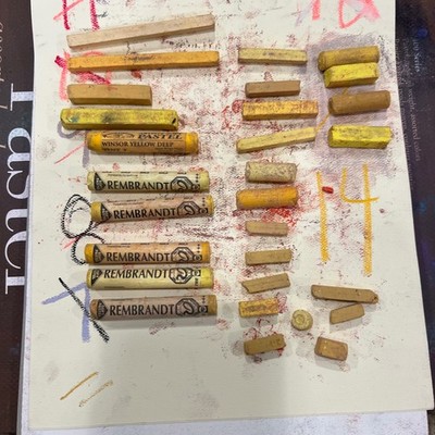 Lot of Rembrandt and Winsor Newton & other Pastels Yellow Ochre Tones Mixed Set