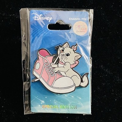 LE 500 PALM Aristocats Marie Sneaker Shoe Lace Cat Pink a la Mode Disney Pin