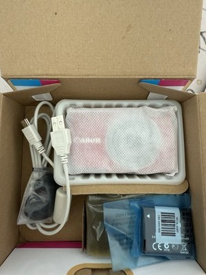 【キヤノン】Canon Powershot A3500 IS 本体付属品 Canon PowerShot A3500 IS 16.0MP Digital Camera - Red for