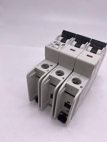 Moeller FAZ-C6/3-NA 3 Pole Circuit Breaker - Picture 3 of 5