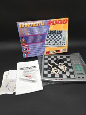 Schach Computer- Orion2000 mit Dame