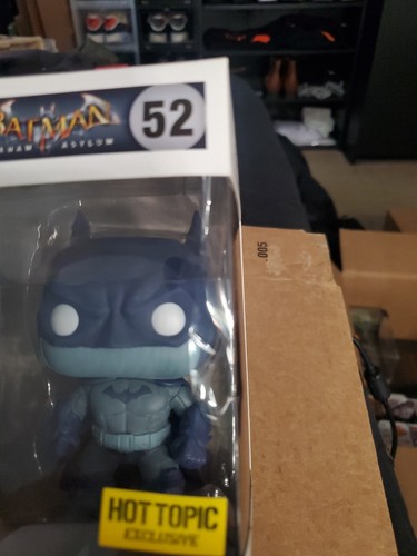 POP! Funko Heroes Batman Detective Mode Hot Topic Exclusive Arkham Asylum #52 - Picture 4 of 4