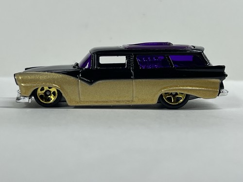 Amazing Hot Wheels 8 Crate 2002 Gallery