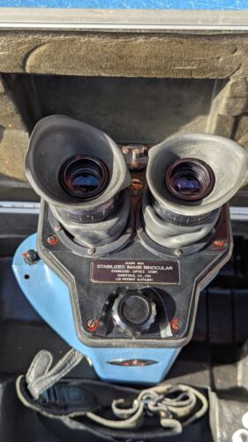 SOC MARK 1610 VINTAGE Stabilized Image Binoculars CA USA (FOR DISPLAY) 1969-70's - Picture 2 of 24