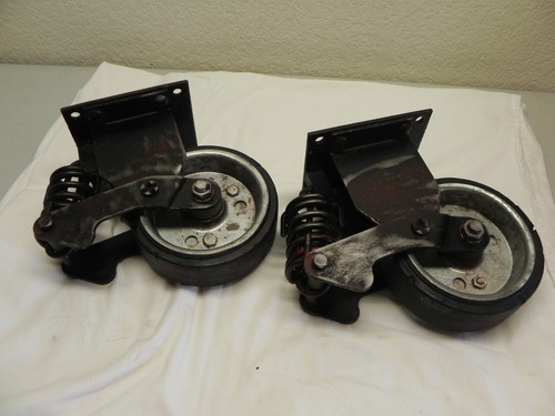 Snap-On KR562 Aviation Roll Cab Full Set Original Casters w/Mounting Bolts (6x2) - Picture 15 of 21