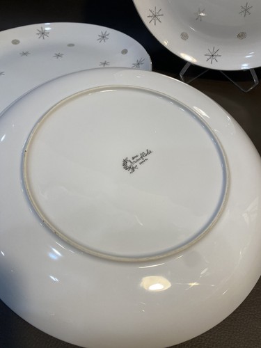 Vintage Japan Fine China Snowflake Christmas Atomic 10 3/8”DINNER Plate Set Of 6 - Picture 3 of 9