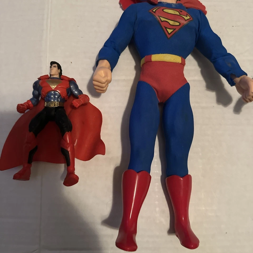 HISTORY OF SUPERMAN 90s & Kenner 1996 & Injustice 2 Platinum Superman figuras de metal Foto 4 de 4