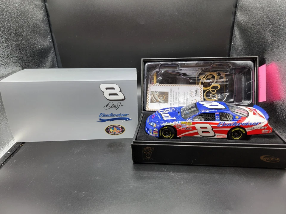 Dale Earnhardt Jr 2007 Bud/Stars & Stripes #8 1/24 RCCA Owners Elite /2007 (WM) - Image 2 of 4