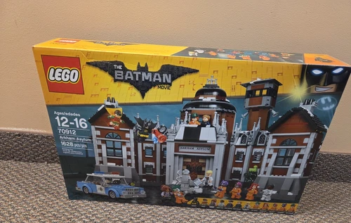 LEGO The LEGO Batman Movie Arkham Asylum 70912 NIB - Retired - Box scuffs