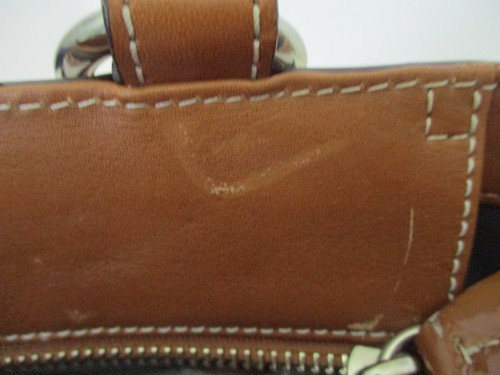 Borsa Coach bianca in pelle con ciottoli e cerniera Penelope marrone - Foto 8 di 17