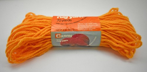 Vintage Caron Acrilan Acrylic Heavy Rug Yarn - 1 Skein Color Peach #0009 - Picture 2 of 3