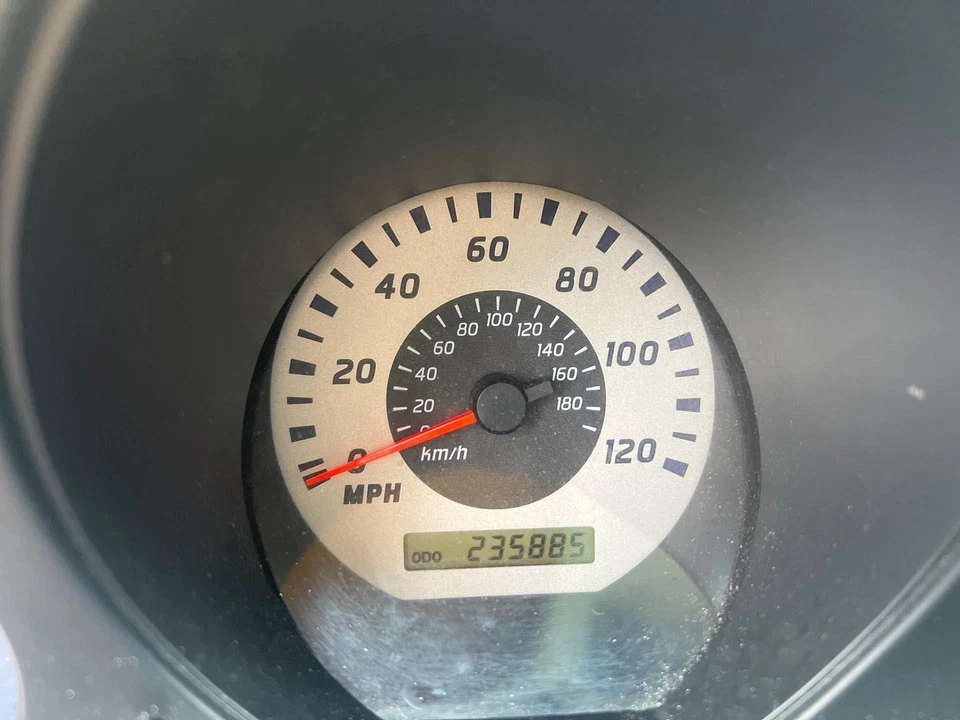 01 02 03 04 Motor de refrigeración eléctrico Nissan XTERRA Foto 2 de 4