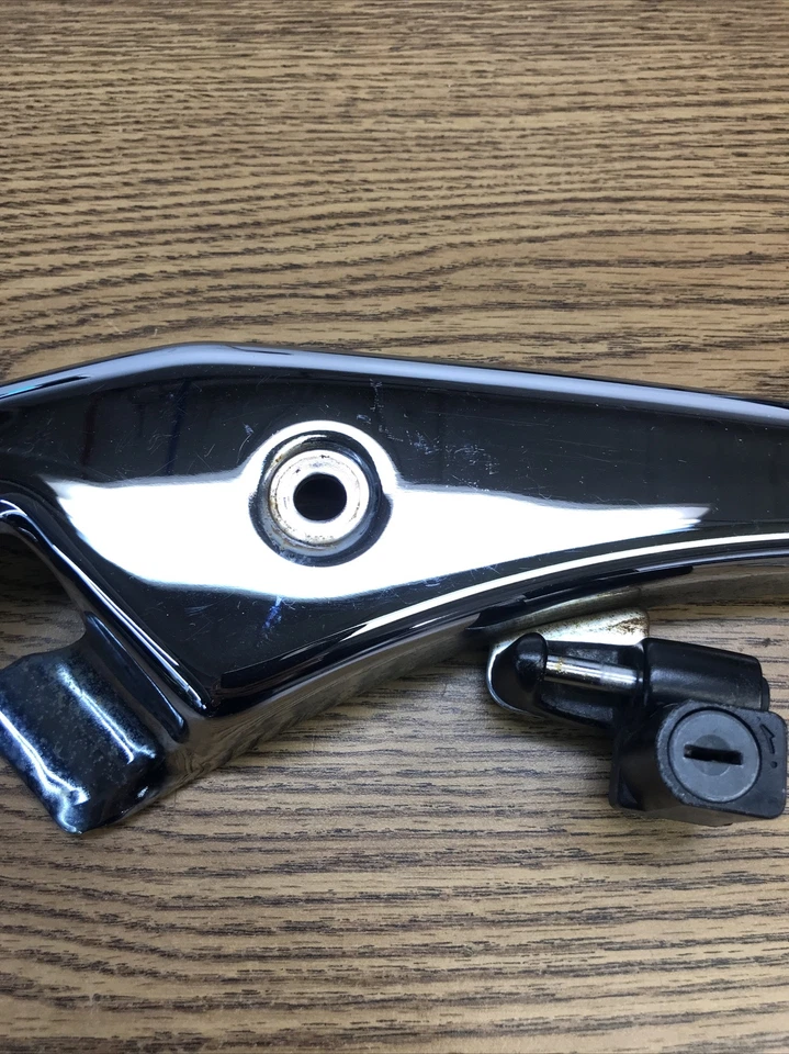 HONDA SHADOW SPIRIT VT750 01-07, GRAB RAIL LEFT # 77340-MCL-000,50710-GCN-003 - Image 3 of 4