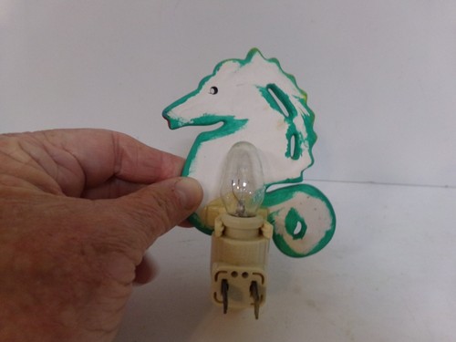 Charming Beach Sea Horse Wall Plug-In Night Light Coastal - Bulb On/Off Switch - Picture 3 of 8