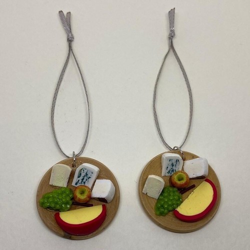 2 x cheese board Christmas tree decorations, bauble ornaments wood and clay - Picture 8 of 20