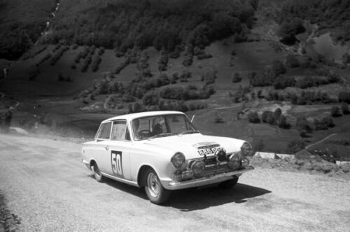 Ford Cortina Mk1 1963 coche de rally carreras foto antigua 5 - Imagen 1 de 1