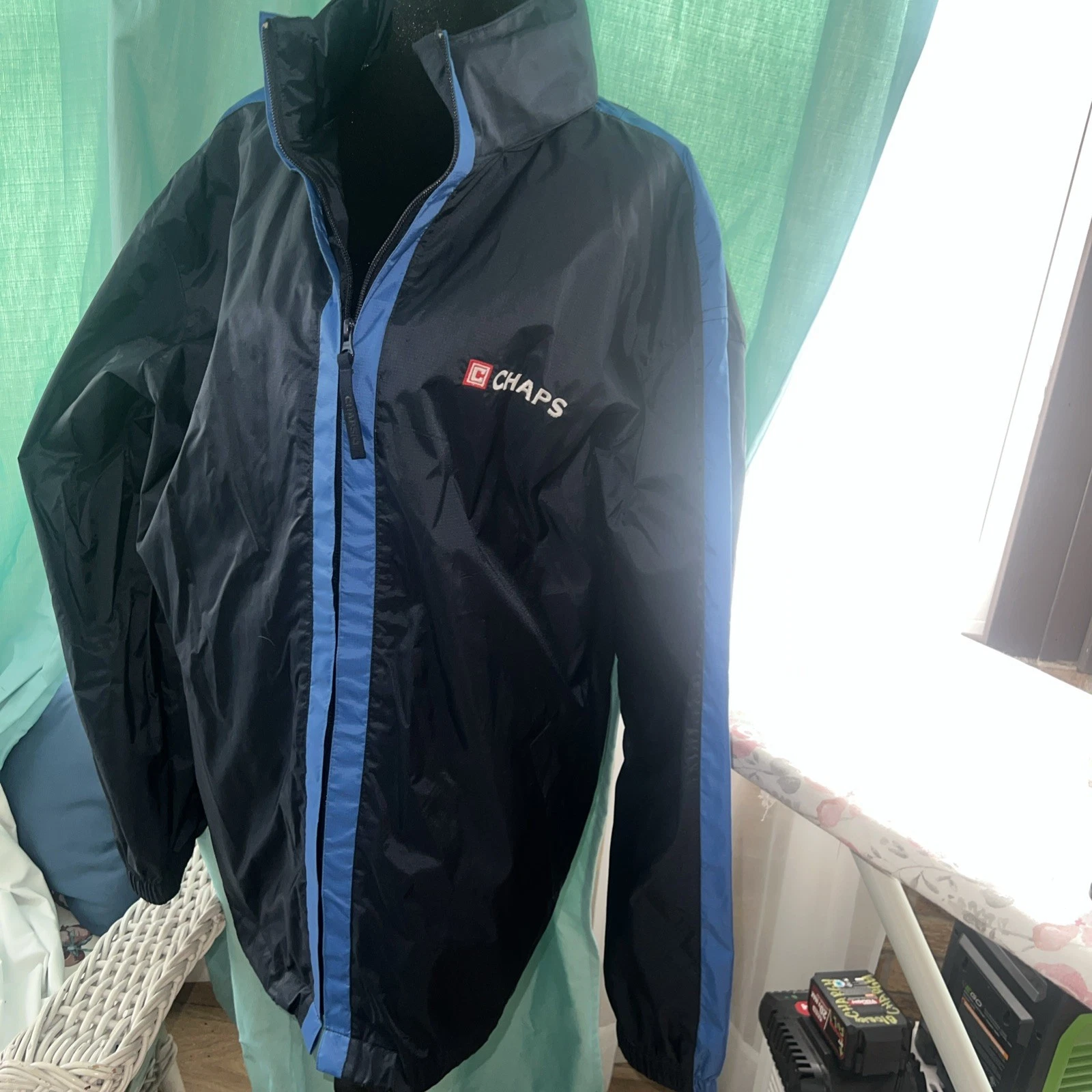 Chaps Mens Large Windbreaker Lightweight Jacket Dark Blue With Hidden Hood
Opens in a new window or