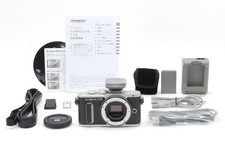 Almost Unused Olympus Pen E-PL8 Black Mirrorless Digital Camera S/C 993 JAPAN