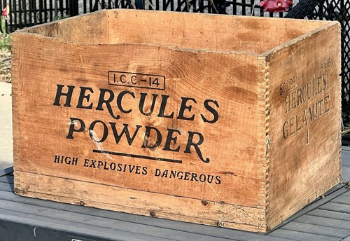 Vintage Hercules Powder Gelamite I.C.C-14 50 LB High Explosives 4x16 Wood Crate