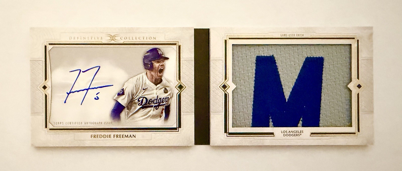 2025 Topps Definitive FREDDIE FREEMAN Auto /5 Booklet Patch Nameplate Autograph view 1