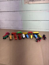 Maxim Enterprises Wooden Train Engines Magnetic Connectors Lot 17 Toy Thomas
