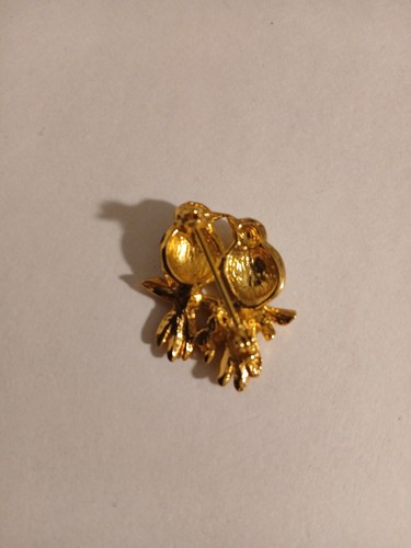 Vintage Gold Tone Love Birds With Green Eyes Brooch Pin Animal - Picture 4 of 6