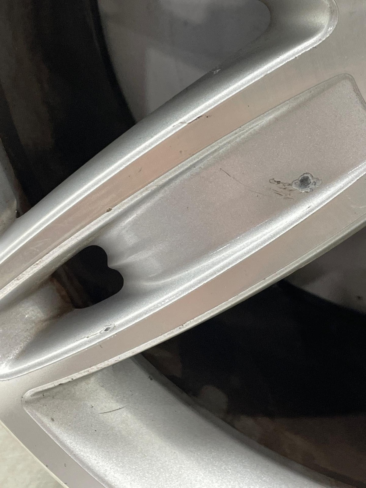 2014 Maserati Quattroporte Wheel Rim 20x10.5 Alloy 7 Spoke *SCUFF* OEM 670010623