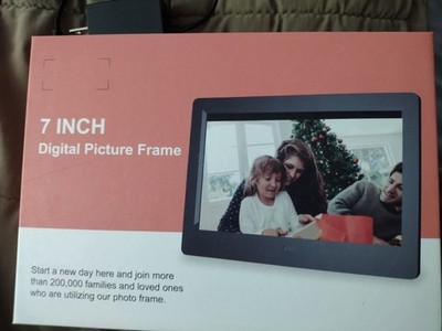 7'' Digital Photo Picture Frame LCD Display   USB SD SDHC Support, New