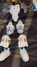 LEGO BIONICLE: Kopaka-Master of Ice (70788) Incomplete