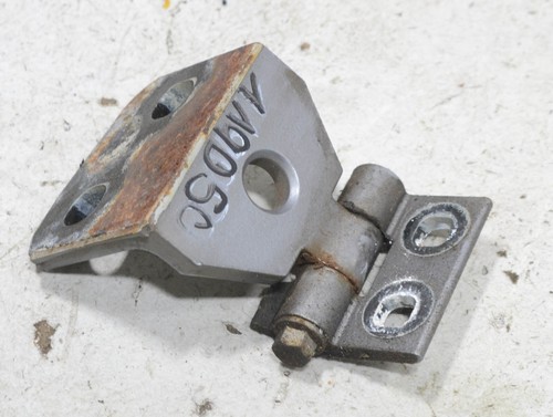 BMW X3 X83 E83 Bj 05 Scharnier Halter Tür vorne LINKS unten  #119050-E222