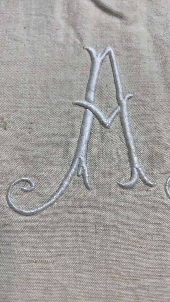 Drap ancien en métis  avec jours  monogramme AR brodé main/6663V0 - Photo 2/4