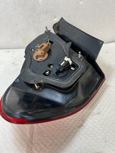 2004 INFINITI I 35 RIGHT SIDE PASSENGER INNER TAIL LIGHT LAMPSAE OEM (13/2) - Picture 10 of 10