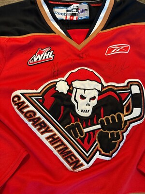 SANTA CCM Calgary Hitmen WHL TEEDY BEAR TOSS Team Autographed