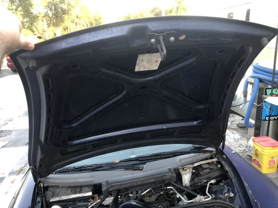 2003 Porsche 911 carrera кабриолет 2 двери 3,6 л капот - Изображение 2 из 3