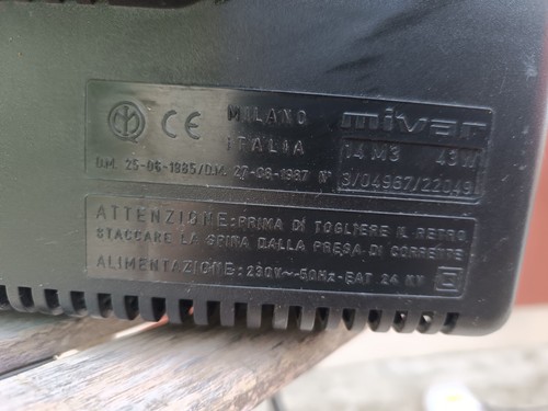 Televisore Vintage Mivar 14 M3 CRT Catodico Retrogames Retroconsole - Foto 9 di 11