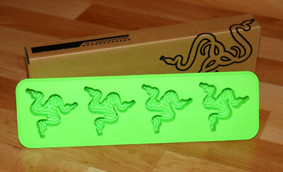 Razer Green Silicone Ice Cube Tray – 2-Pack, Dishwasher Safe, 4-Hole Razer Shape