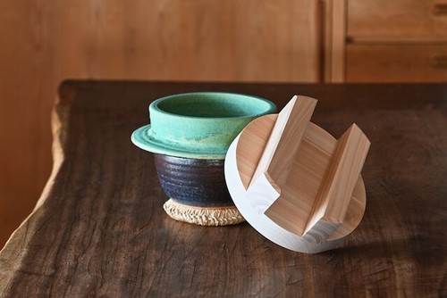 Made in Japan 2-Go Hagama Rice Cook Donabe Clay Pot w/Wooden Lid Stylish Green - Picture 2 of 5