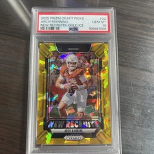 2025 Panini Prizm Draft Picks- New Recruits Arch Manning #22 Gold Ice Prizm (RC)